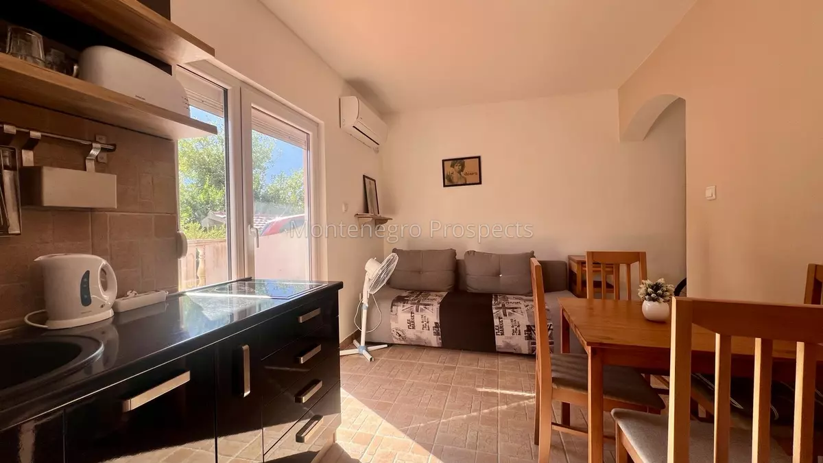 Cosy one bedroom apartment with spacious terrace prcanj 13476 8