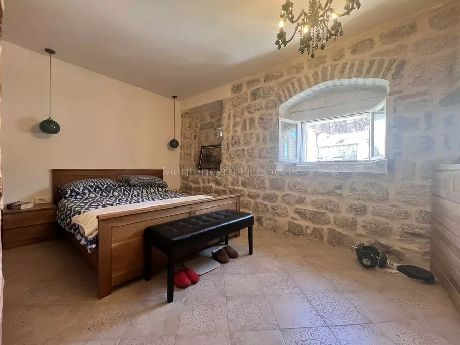 Renovated two bedroom apartment on the first line to the sea perast 13715 6