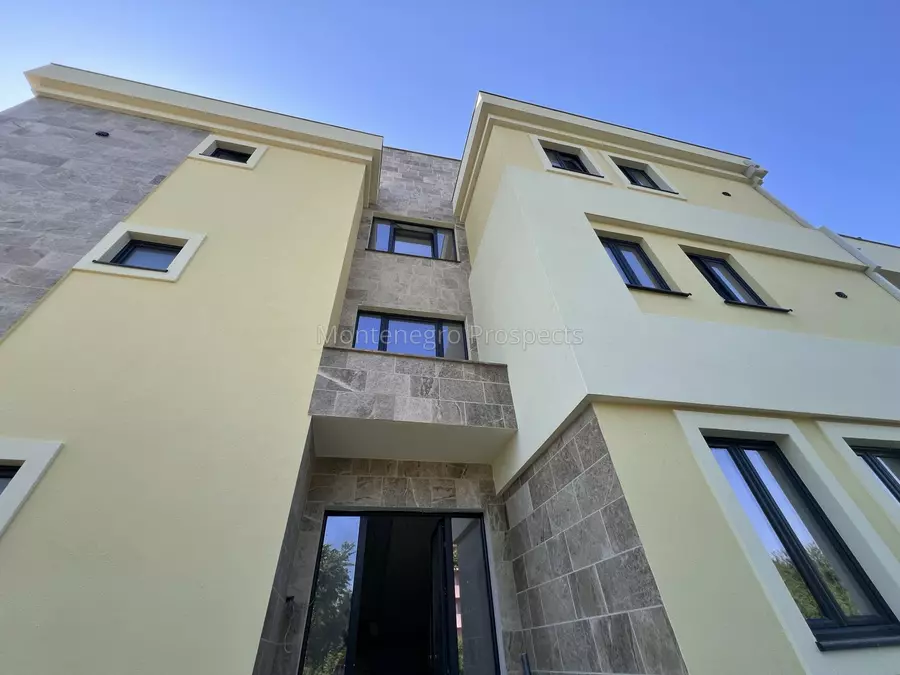 Newly built apartments for sale located in a calm area of tivat 13730 16