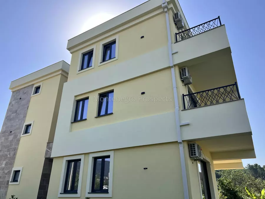 Newly built apartments for sale located in a calm area of tivat 13730 18