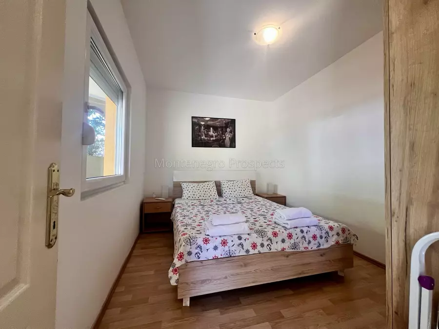 Cosy one bedroom apartment with spacious terrace prcanj 13476 11