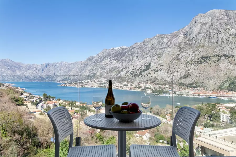 Modern apartments in a complex in skaljari kotor 1896 16