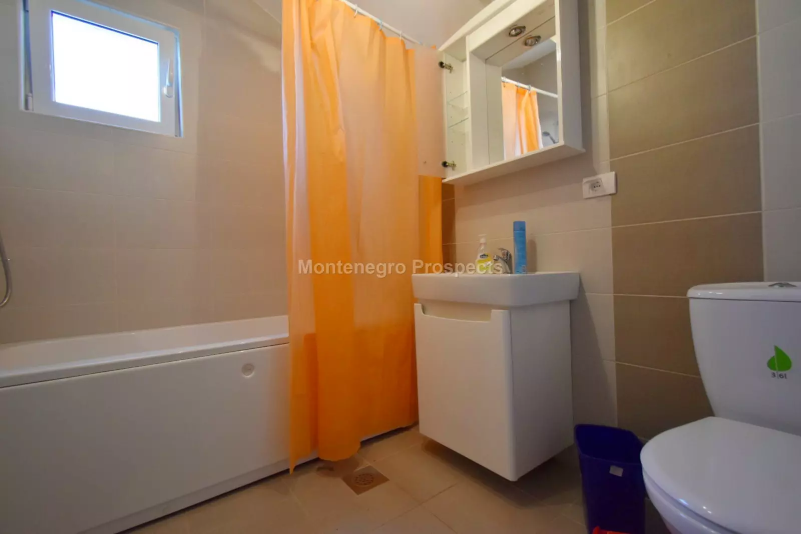 10098 Lepetani kuca na prodaju (10)