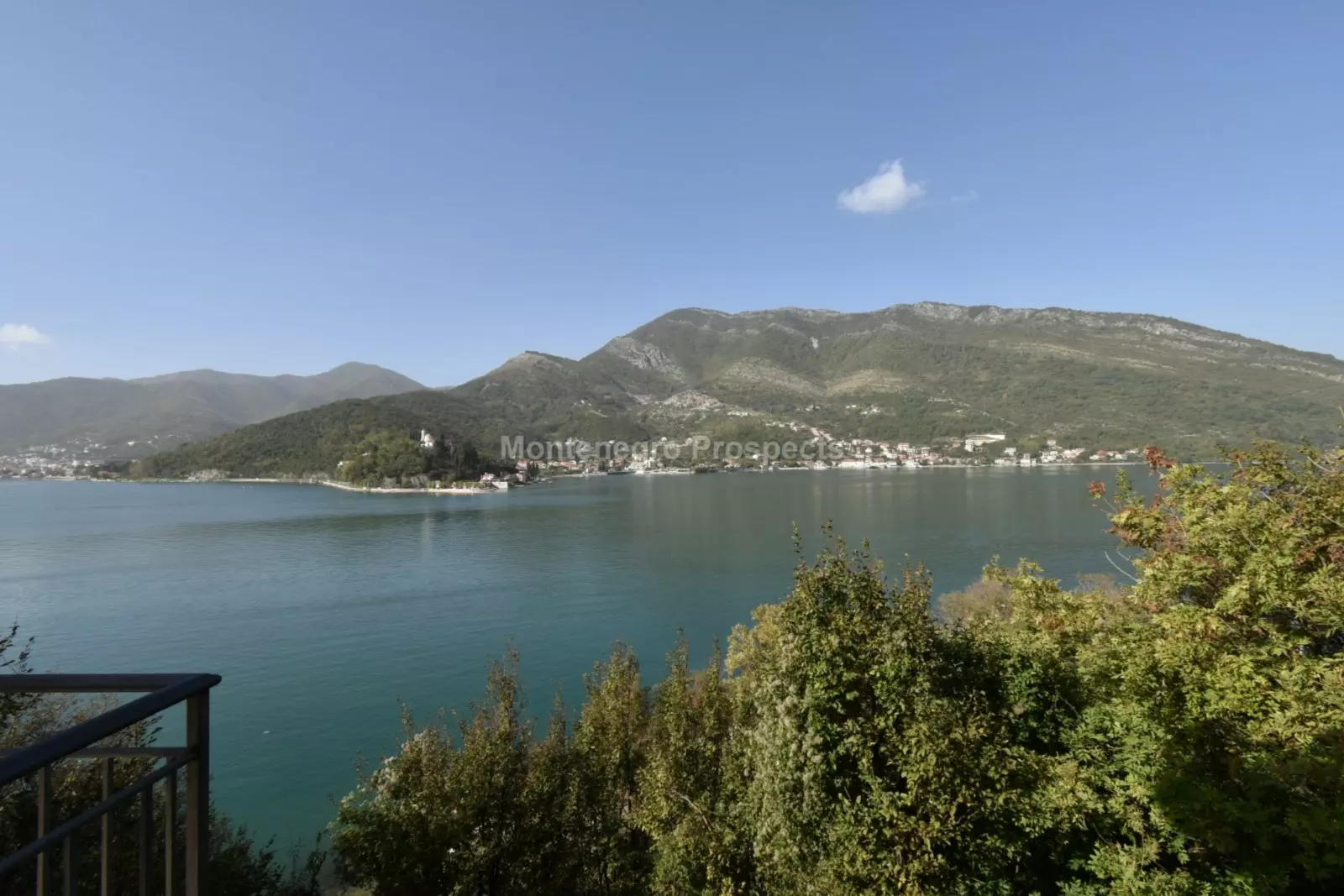 10098 Lepetani kuca na prodaju (2)