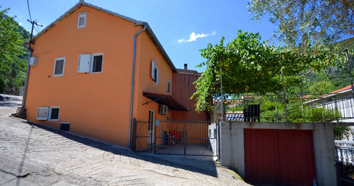 Family house in Skaljari, Kotor | Montenegro Prospects